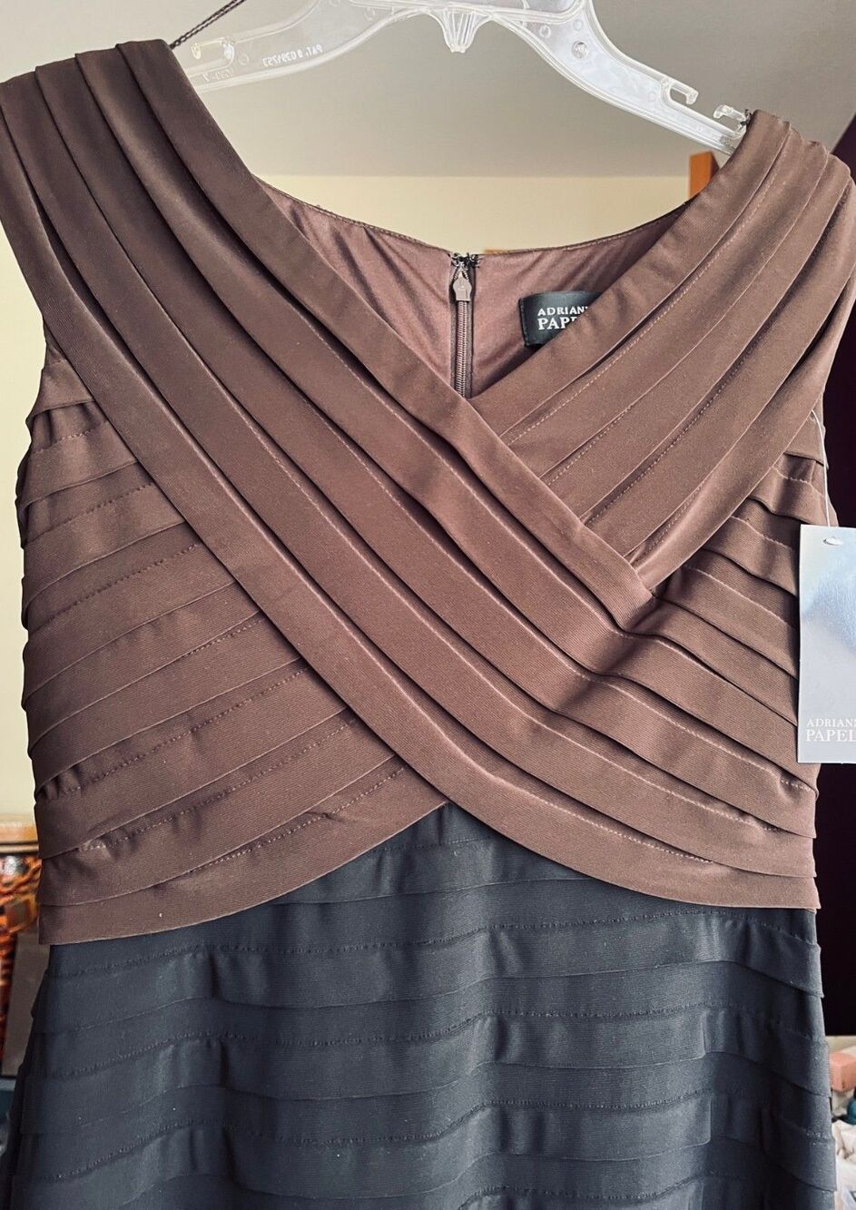 ADRIANNA Papell Bronze + Black Layered Sheath Dress V-Neck Sleeveless Size 10